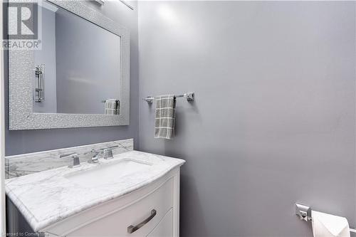 2107 Nightingale Way, Oakville, ON - Indoor Photo Showing Bathroom