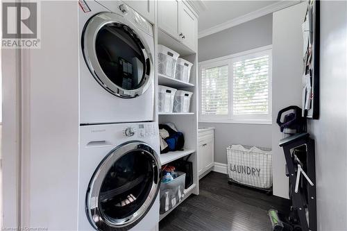 2107 Nightingale Way, Oakville, ON - Indoor Photo Showing Laundry Room