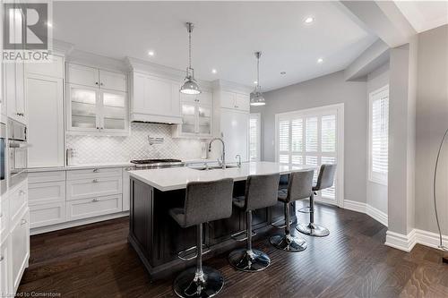 2107 Nightingale Way, Oakville, ON - Indoor Photo Showing Kitchen With Upgraded Kitchen