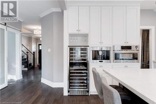 2107 Nightingale Way, Oakville, ON - Indoor Photo Showing Kitchen