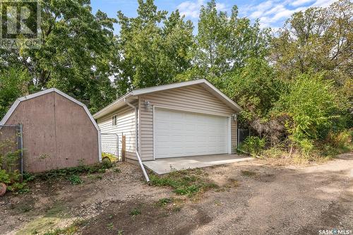 1063 1St Avenue Ne, Moose Jaw, SK - Outdoor With Exterior