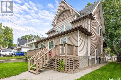 1063 1St Avenue Ne, Moose Jaw, SK - Outdoor With Deck Patio Veranda