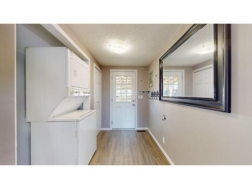 1133 Jim Smith Lake Road, Cranbrook, BC - Indoor Photo Showing Laundry Room