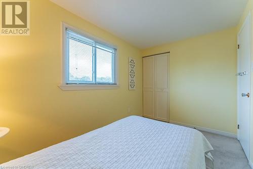 769 Cabot Trail, Milton, ON - Indoor Photo Showing Bedroom