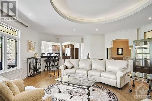 5591 Manotick Main Street, Ottawa, ON - Indoor Photo Showing Living Room