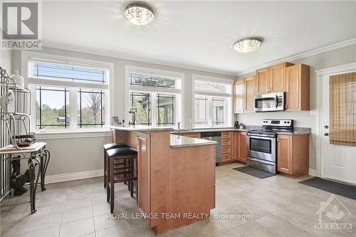 5591 Manotick Main Street, Ottawa, ON - Indoor Photo Showing Kitchen