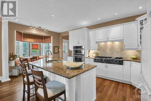 5294 Spratt Road, Ottawa, ON - Indoor Photo Showing Kitchen With Upgraded Kitchen