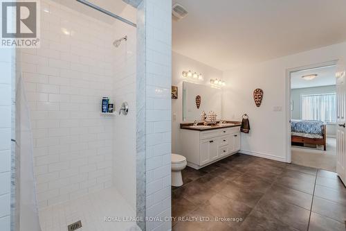 18 Sweeney Drive, Guelph (Village), ON - Indoor Photo Showing Bathroom