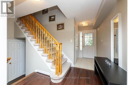 21 Baywell Crescent, Aurora, ON - Indoor Photo Showing Other Room