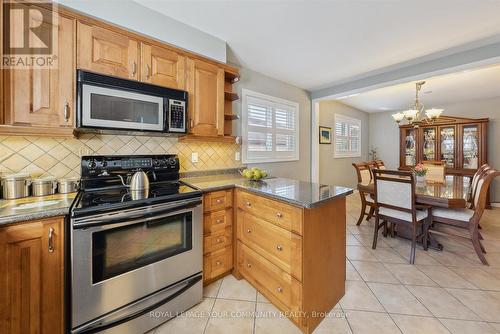 4101 Longo Circle, Mississauga, ON - Indoor Photo Showing Kitchen