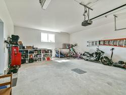 Garage - 