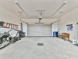 Garage - 