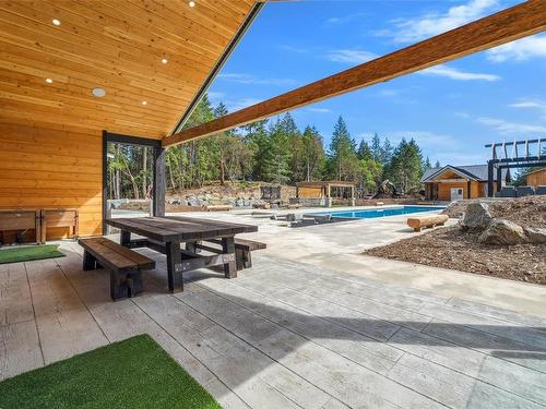 6707 Willis Point Rd, Central Saanich, BC 