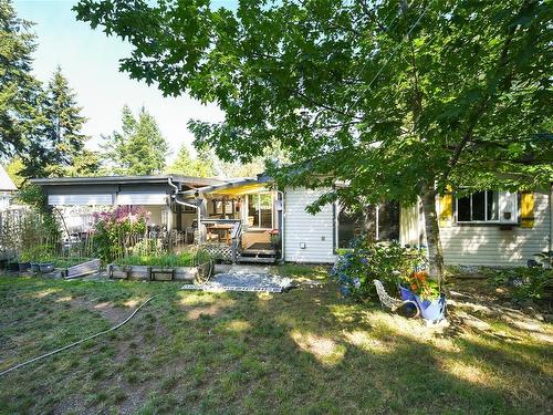 5655 Bates Rd, Courtenay, BC 