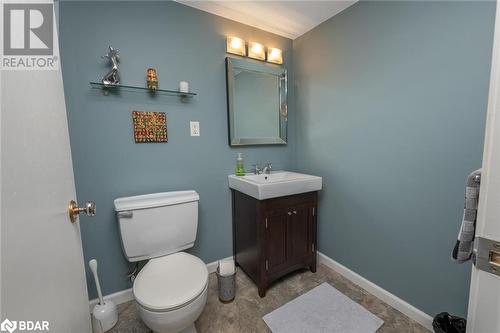 44 Mcdonald Avenue, Cambridge, ON - Indoor Photo Showing Bathroom