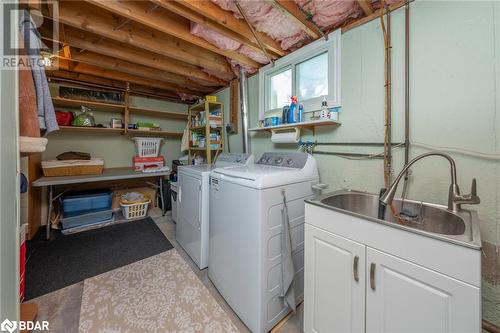 44 Mcdonald Avenue, Cambridge, ON - Indoor Photo Showing Laundry Room