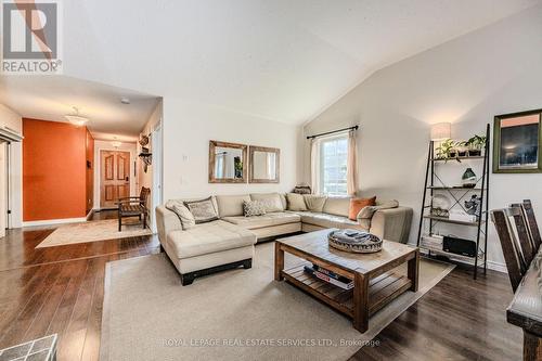 1890 Lakeshore Road, Niagara-On-The-Lake, ON - Indoor Photo Showing Living Room