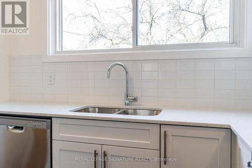 78 Woodman Drive N, Hamilton (Kentley), ON - Indoor Photo Showing Kitchen With Double Sink