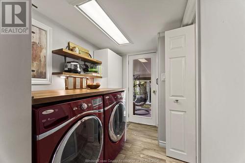 1012 Glidden, Windsor, ON - Indoor Photo Showing Laundry Room