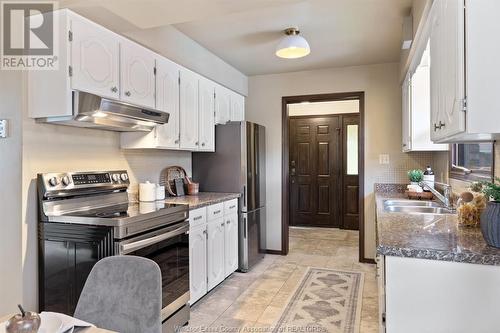 2870 St. Clair, Windsor, ON - Indoor Photo Showing Kitchen With Double Sink