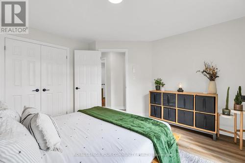 1028 Metro Road N, Georgina, ON - Indoor Photo Showing Bedroom