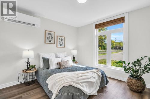 1028 Metro Road N, Georgina, ON - Indoor Photo Showing Bedroom