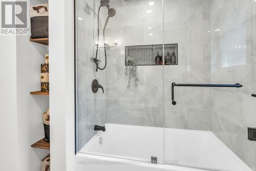 1028 Metro Road N, Georgina, ON - Indoor Photo Showing Bathroom