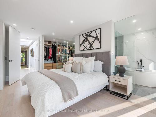 75 Holborne Ave, Toronto, ON - Indoor Photo Showing Bedroom