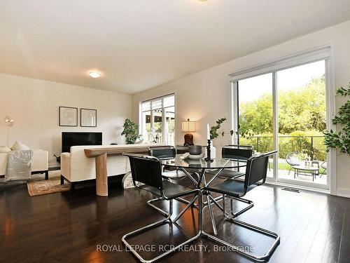 65 Anchusa Dr, Richmond Hill, ON - Indoor Photo Showing Dining Room