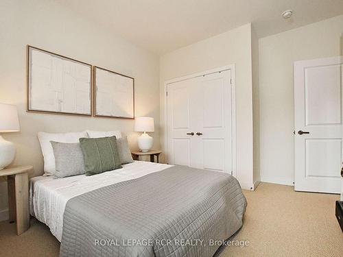 65 Anchusa Dr, Richmond Hill, ON - Indoor Photo Showing Bedroom