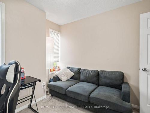 114-4950 Winston Churchill Blvd E, Mississauga, ON - Indoor Photo Showing Living Room