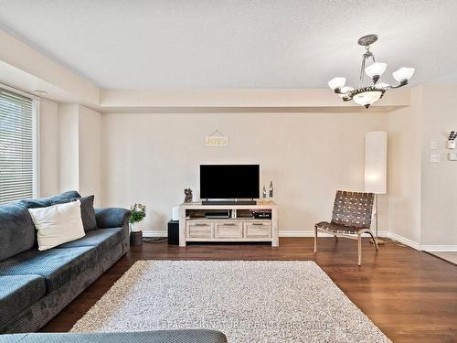 114-4950 Winston Churchill Blvd E, Mississauga, ON - Indoor Photo Showing Living Room