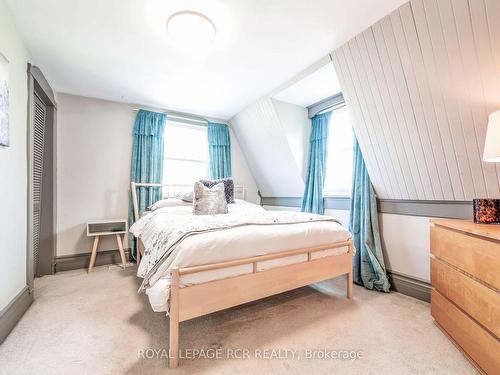 26 Second Ave, Orangeville, ON - Indoor Photo Showing Bedroom