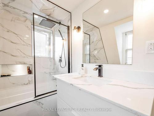 26 Second Ave, Orangeville, ON - Indoor Photo Showing Bathroom