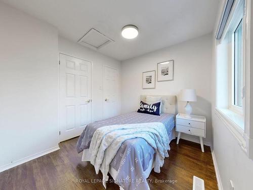 141 Harbourview Cres, Toronto, ON - Indoor Photo Showing Bedroom