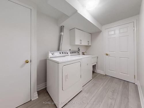 141 Harbourview Cres, Toronto, ON - Indoor Photo Showing Laundry Room