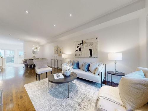 141 Harbourview Cres, Toronto, ON - Indoor Photo Showing Living Room