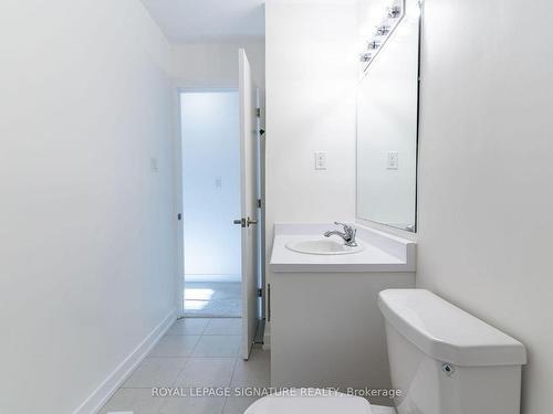 78 Woodman Dr N, Hamilton, ON - Indoor Photo Showing Bathroom