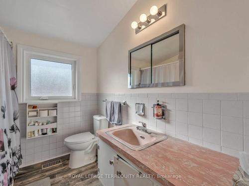 130 Verobeach Blvd, Toronto, ON - Indoor Photo Showing Bathroom