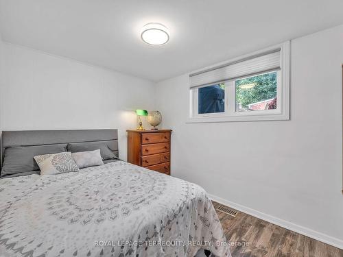 130 Verobeach Blvd, Toronto, ON - Indoor Photo Showing Bedroom