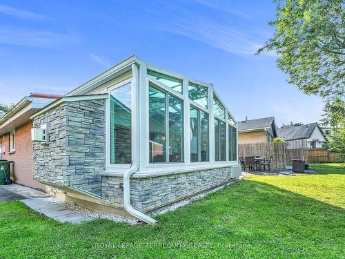 130 Verobeach Blvd, Toronto, ON - Outdoor