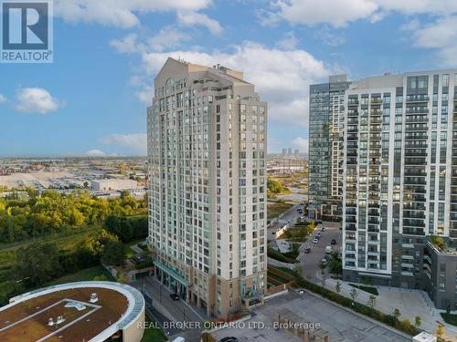 509 - 101 Subway Crescent, Toronto, ON - Outdoor With Facade