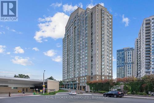 509 - 101 Subway Crescent, Toronto, ON - Outdoor With Facade