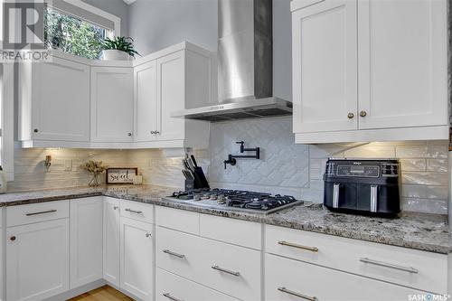 8030 Fairways West Drive, Regina, SK - Indoor Photo Showing Kitchen With Upgraded Kitchen