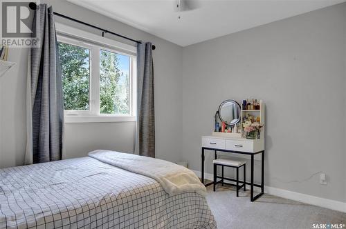 8030 Fairways West Drive, Regina, SK - Indoor Photo Showing Bedroom