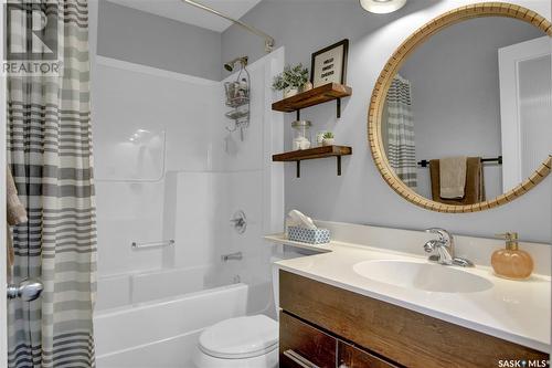 8030 Fairways West Drive, Regina, SK - Indoor Photo Showing Bathroom