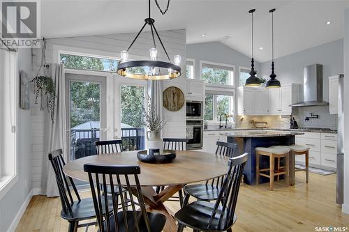 8030 Fairways West Drive, Regina, SK - Indoor Photo Showing Dining Room