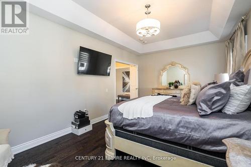 125 Chesney Crescent, Vaughan, ON - Indoor Photo Showing Bedroom