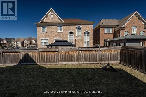 125 Chesney Crescent, Vaughan, ON - Outdoor