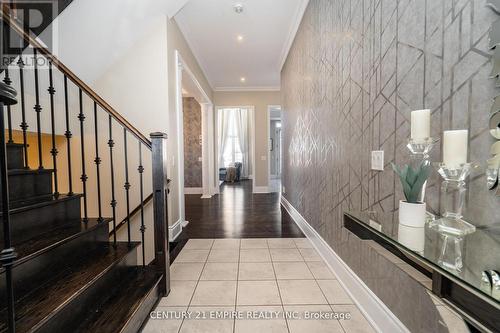 125 Chesney Crescent, Vaughan, ON - Indoor Photo Showing Other Room